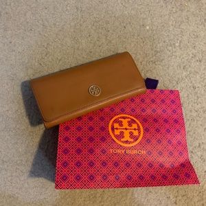 Tory Burch wallet in brown